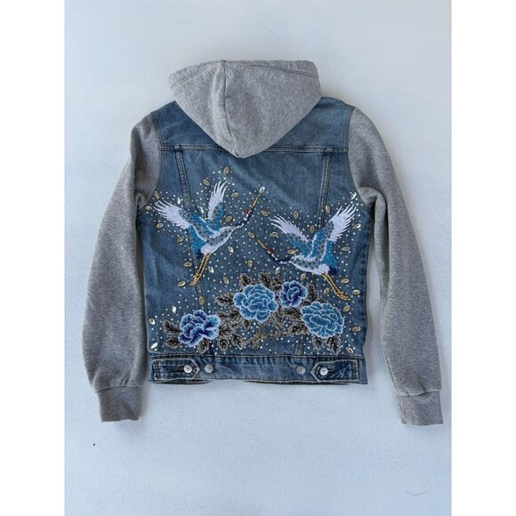 Denim Hooded Jacket With Embellished Cranes & Roses Design Gray Sleeves Button F - Picture 2 of 6